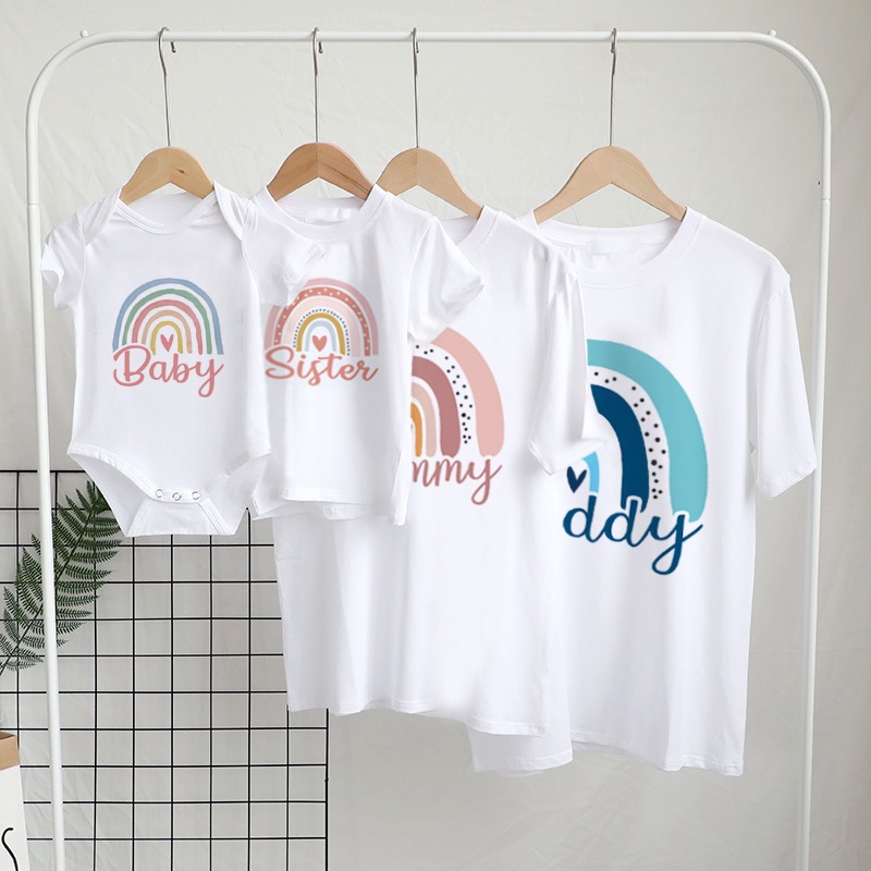 Rainbow Family Matching Outfit - Coffee Tea Or Me reseña y precio