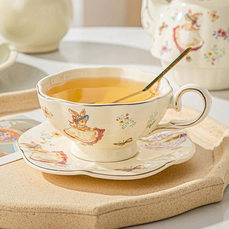 English retro coffee cup and p - Coffee Tea English reseña y precio